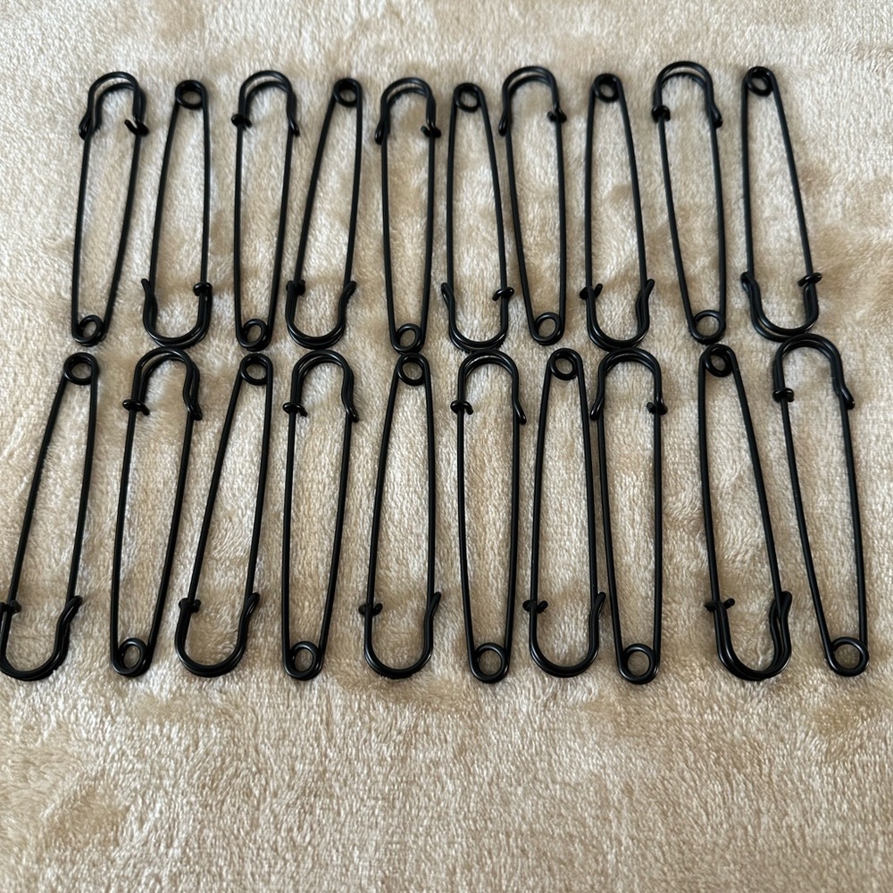 Set of 20 4 Inch Black Tone Extra Large Heavy Duty Fabric Pins in EUC